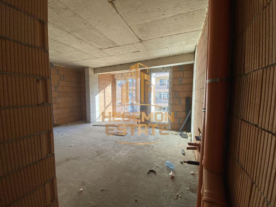 Продава се Двустаен апартамент в Варна, Цветен квартал - 58 кв.м за 1328 €/кв.м - Снимка #7