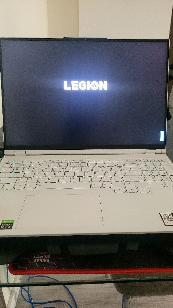 Laptop gaming Lenovo Legion Pro 5, 16" ,alb, 512 SSD, 16 GB RAM