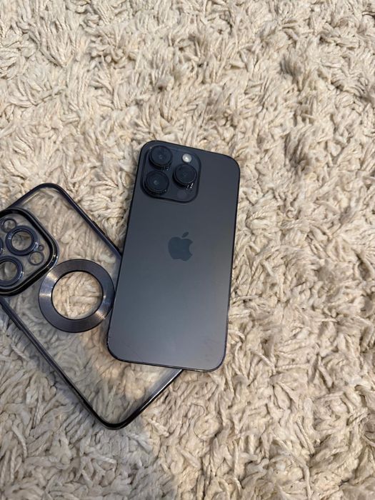 Iphone 14 pro  midnight color