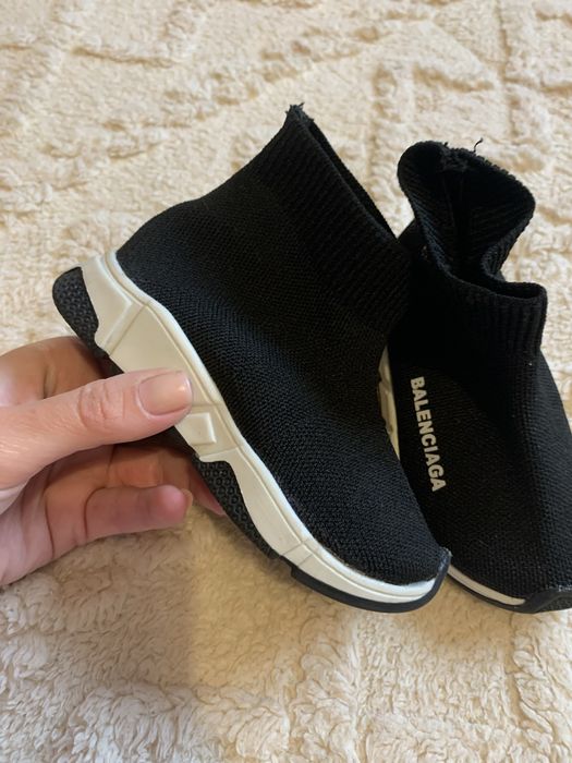 Balenciaga marimea 22