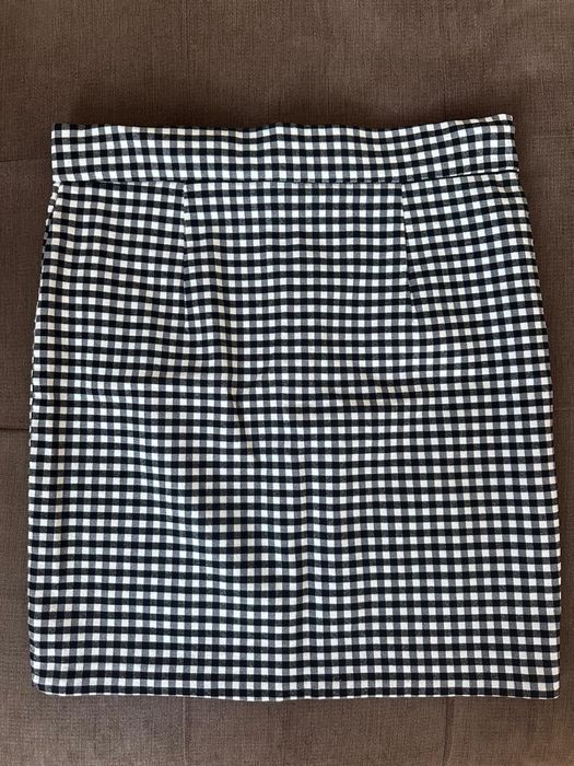 Пола карирана черно бяла