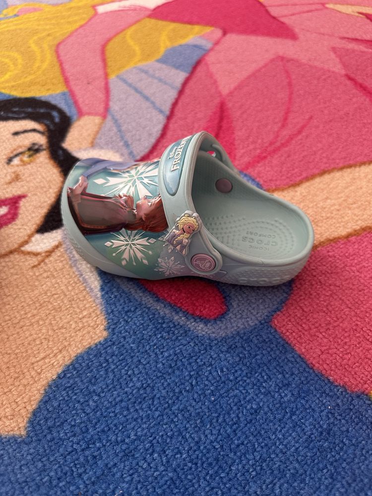 Crocs Frozen Fete