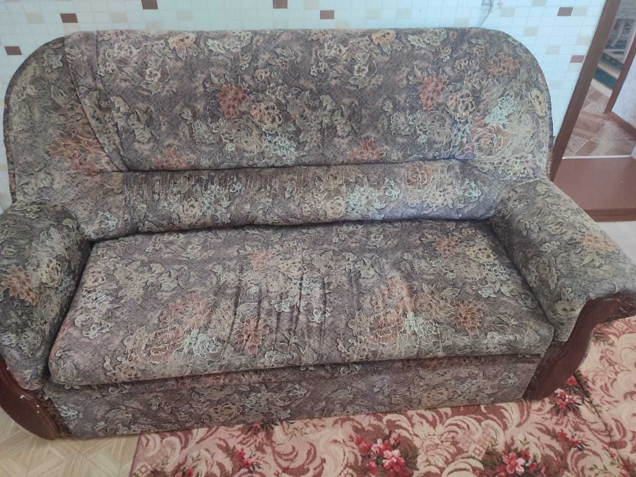 продам хороший диван в хорошем состоянии
