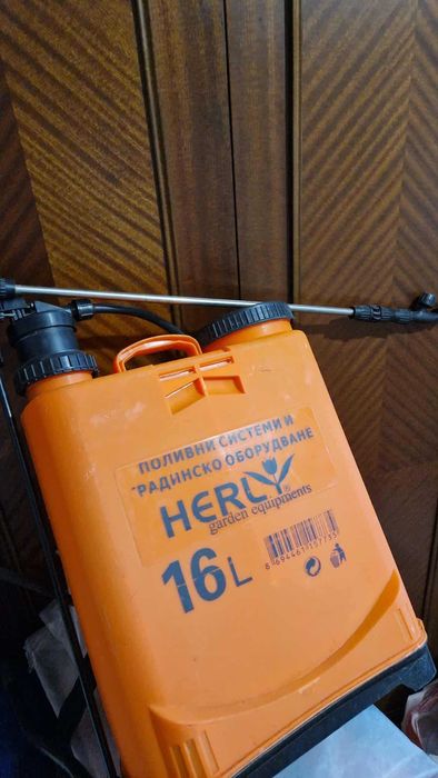 Ръчна пръскачка за градина 16л