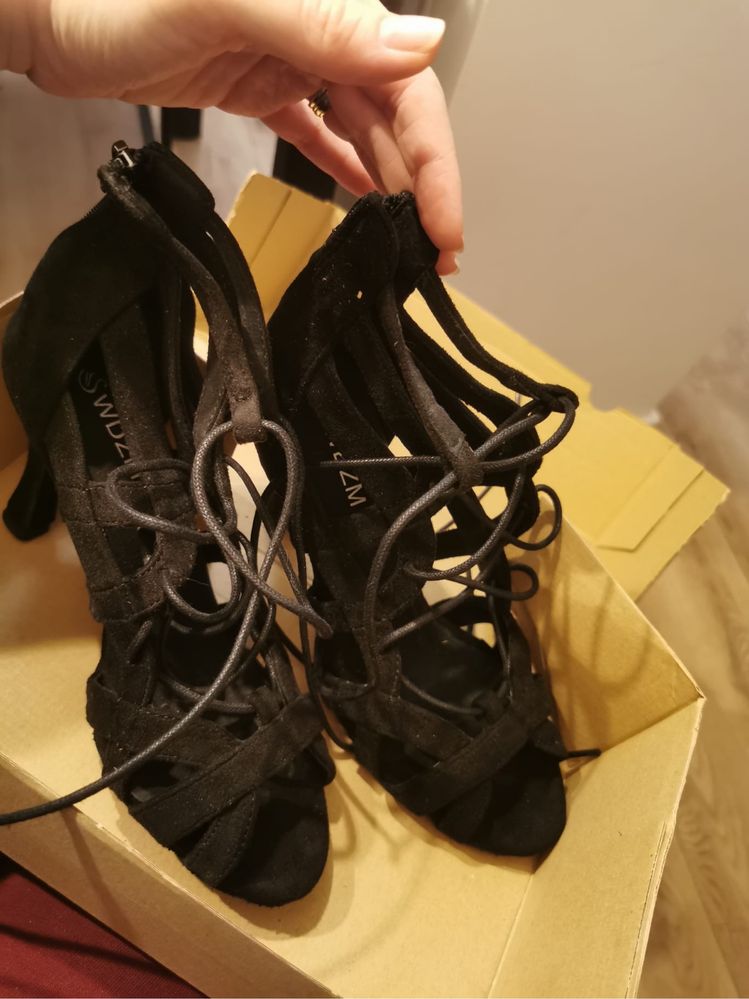 Pantofi de dans latino / sandale / botine