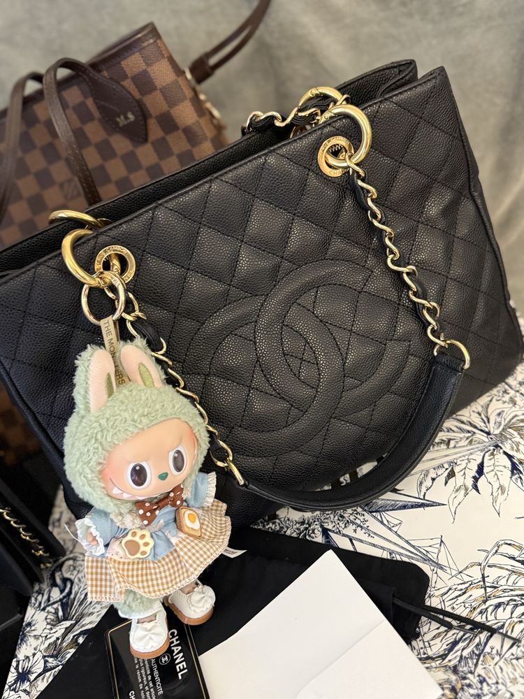 Chanel, lady dior , woc , marc jacobs , louis vuitton