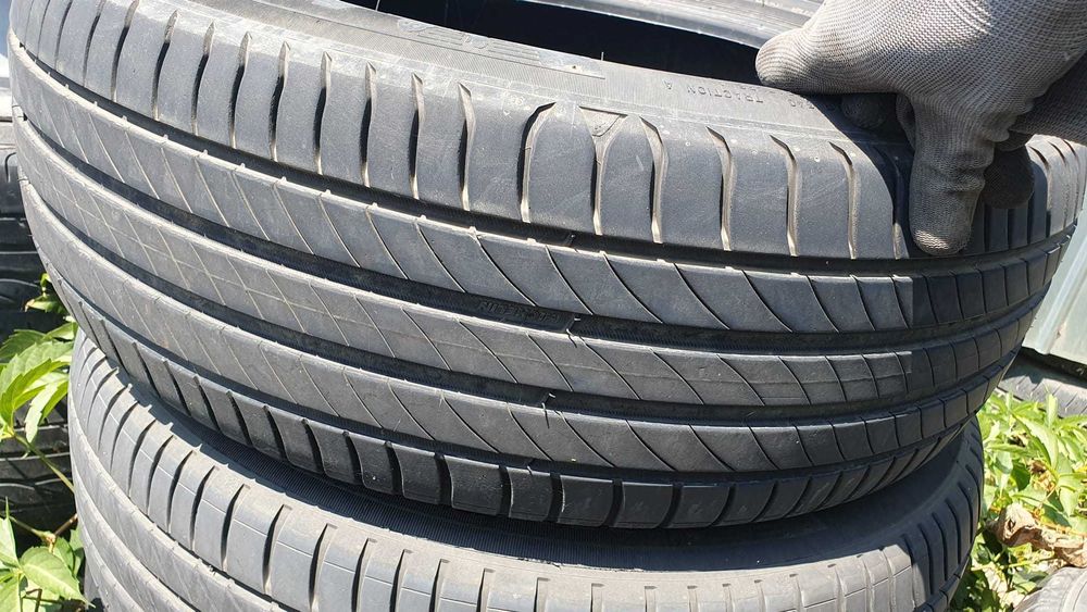 anvelope Michelin 215/60 R17