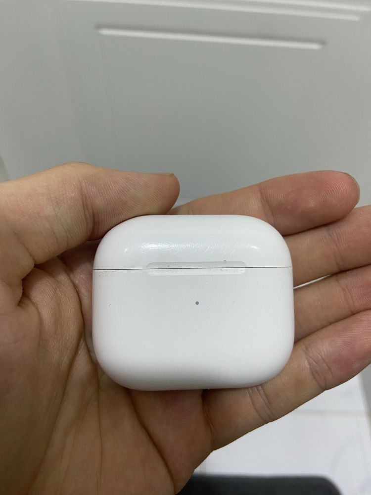 AirPods 3 в хорошем состоянии