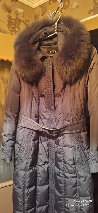 Продам женский пуховик, тёплый