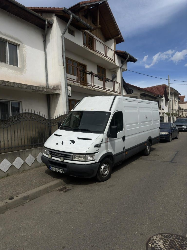 Inchirieri microbuze  iveco 2.8 disel cu 6 trepte