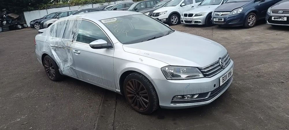 Dezmembrari / Dezmembrez Volkswagen Passat B7 2.0 CFFB cutie viteze manuală cod culoare LA7W
