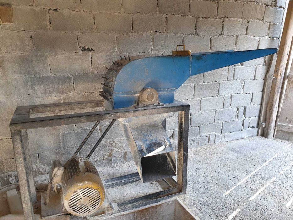 Moara macinat faina porumb