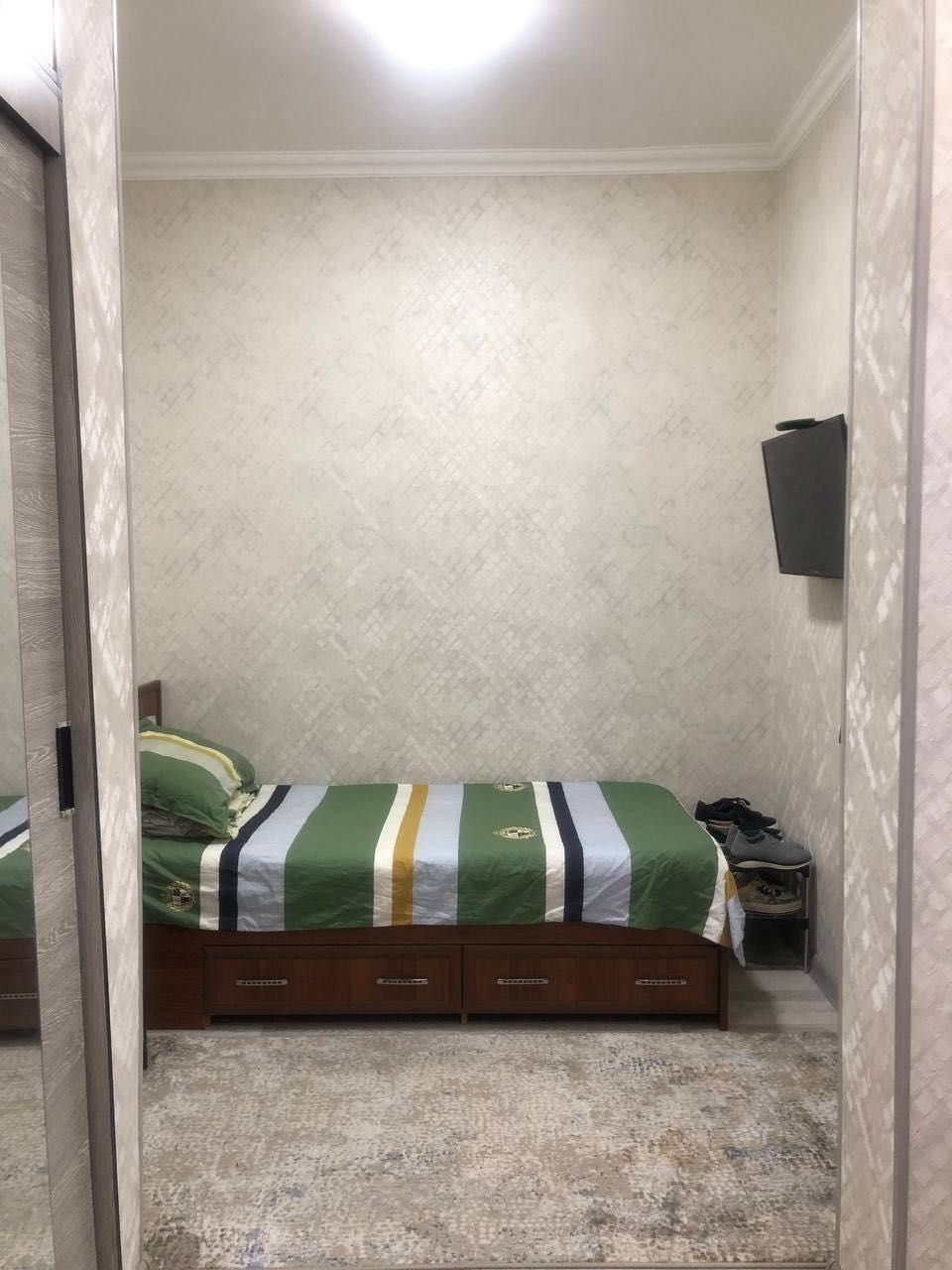 Продается квартира на ТТЗ-1 1 этаж 3*комнатная переделанная в 4.
