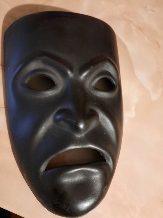 Vand masca decor de la Marginea