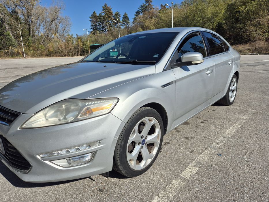 Ford Mondeo 2012год