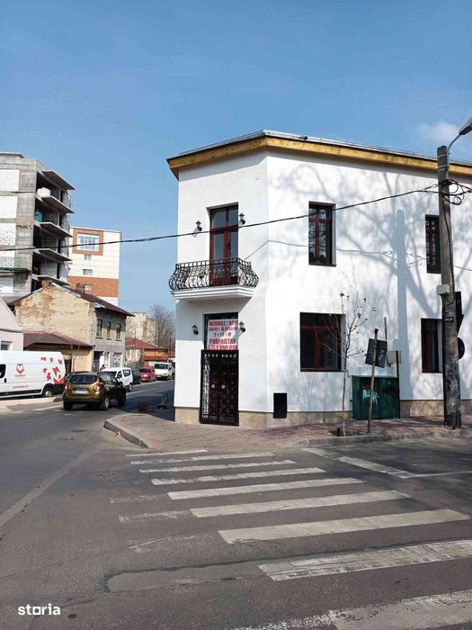 Bucuresti, Bd Unirii, Spatiu comercial 300 mp, 15 euro mp, 4000 euro