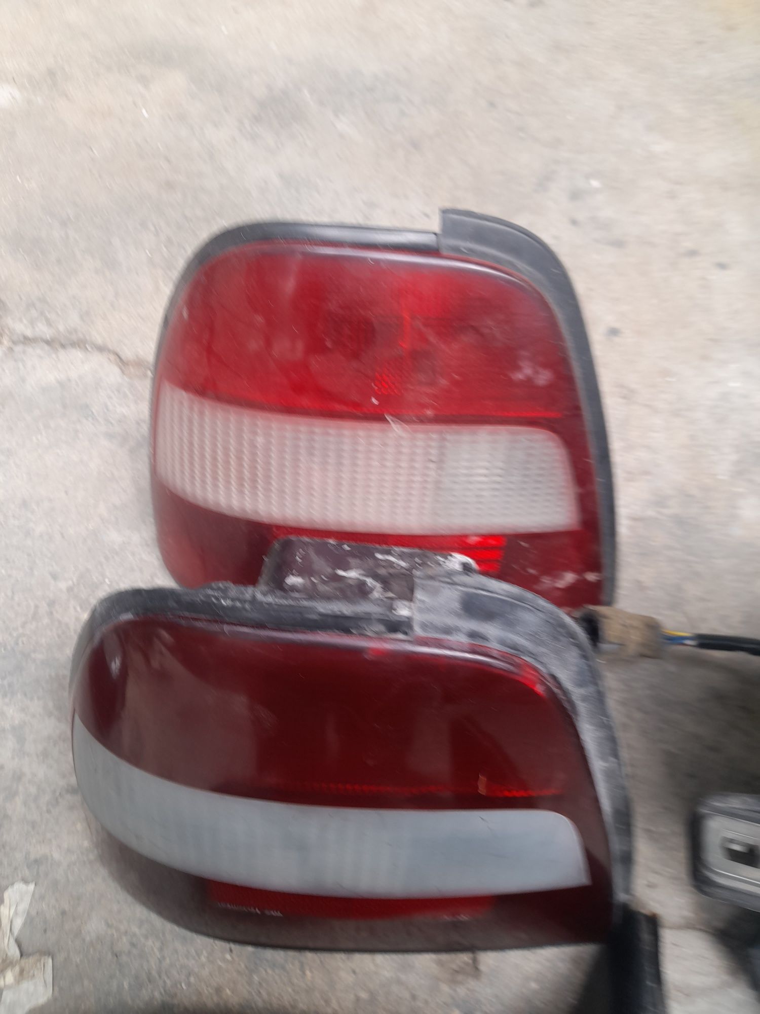 Фарове и стопове и огледала за Nissan N14