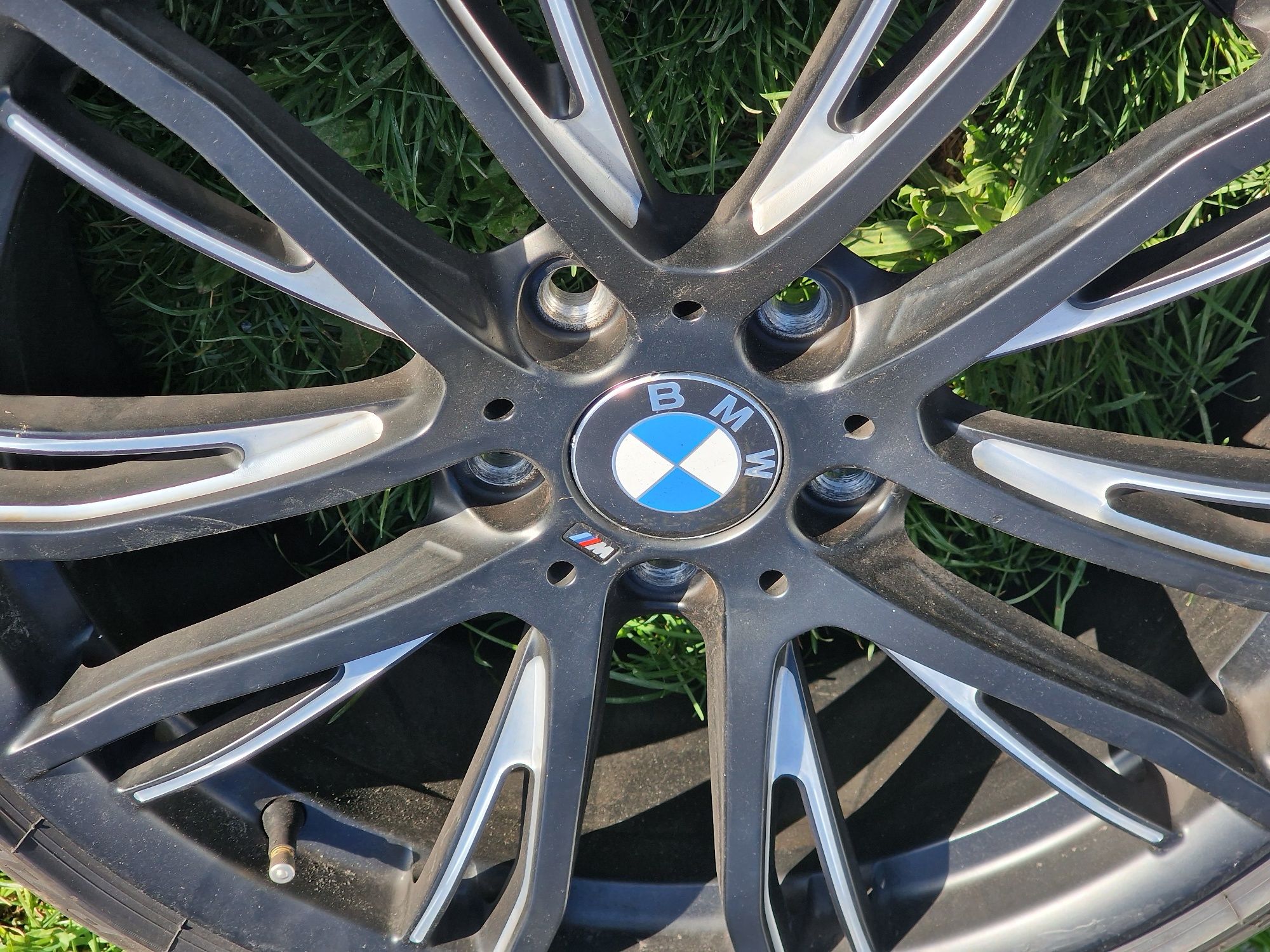 Roti / Jante Bmw M Forjate Originale Cu Anvelope

Style