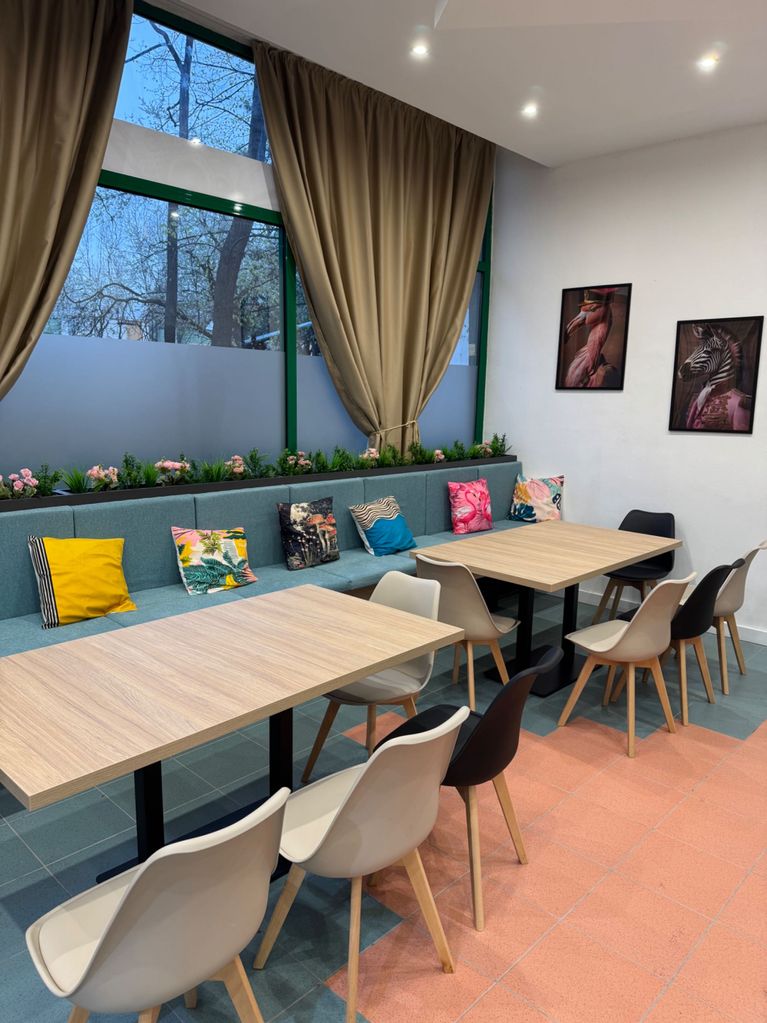 Дава се под наем Зала за събития в София, Света Троица -  кв.м за 71.4 € - Снимка #2
