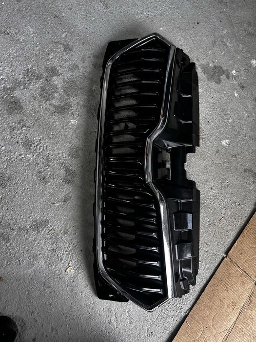 Grilă radiator skoda fabia 3 facelift.