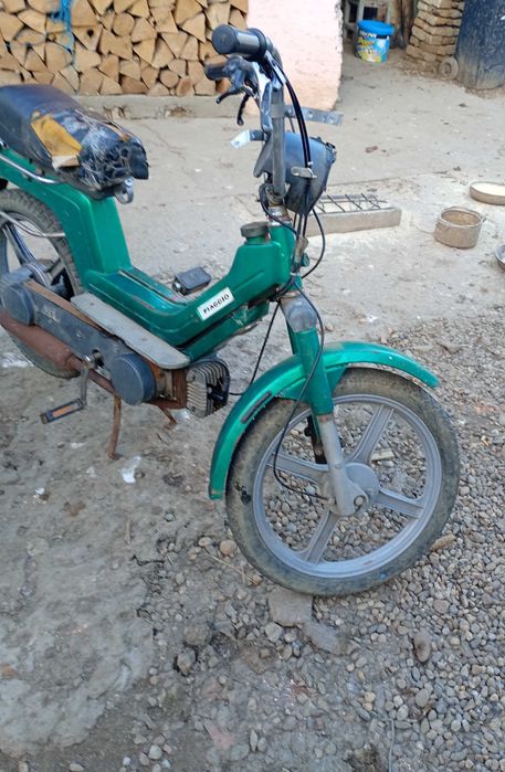 Vând motor Piaggio C1