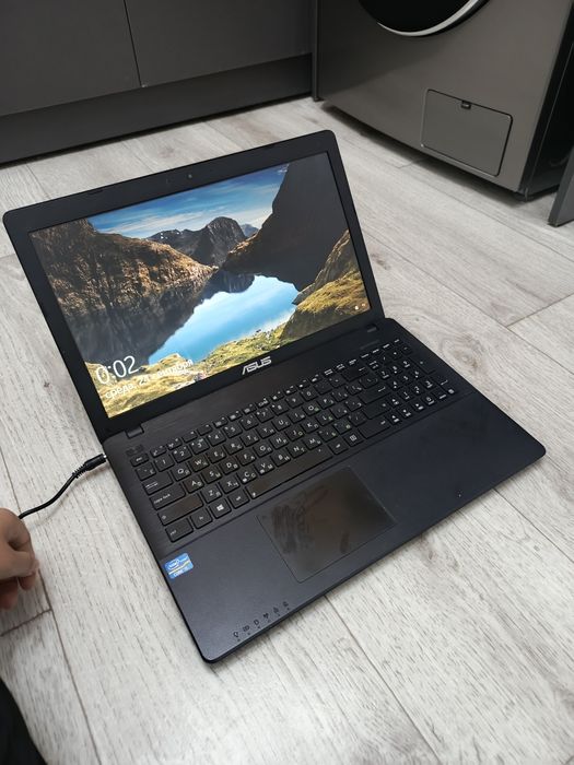 Ноутбук Asus Core i5