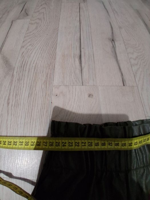 Pantaloni de piele kaki!