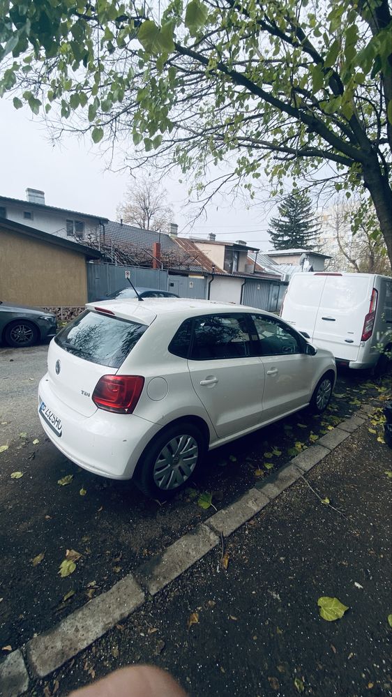 Volkswagen POLO 2012