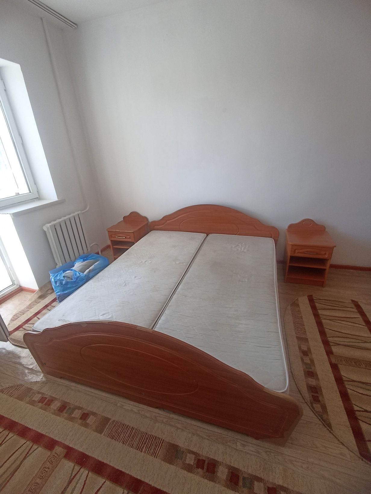 Продам кровать для спальни в хорошем состоянии внутри имеется отсек