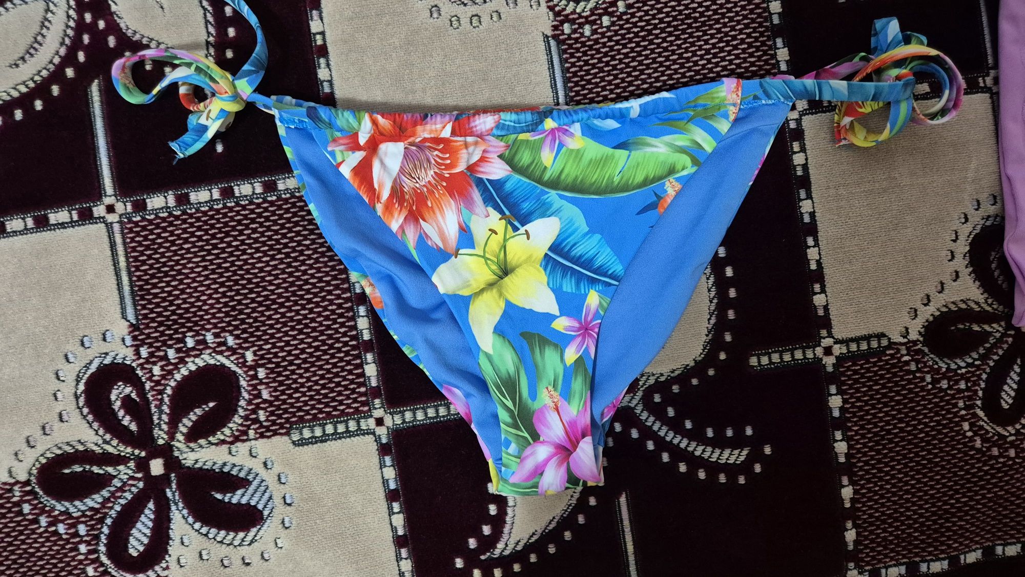 Costume baie de dama