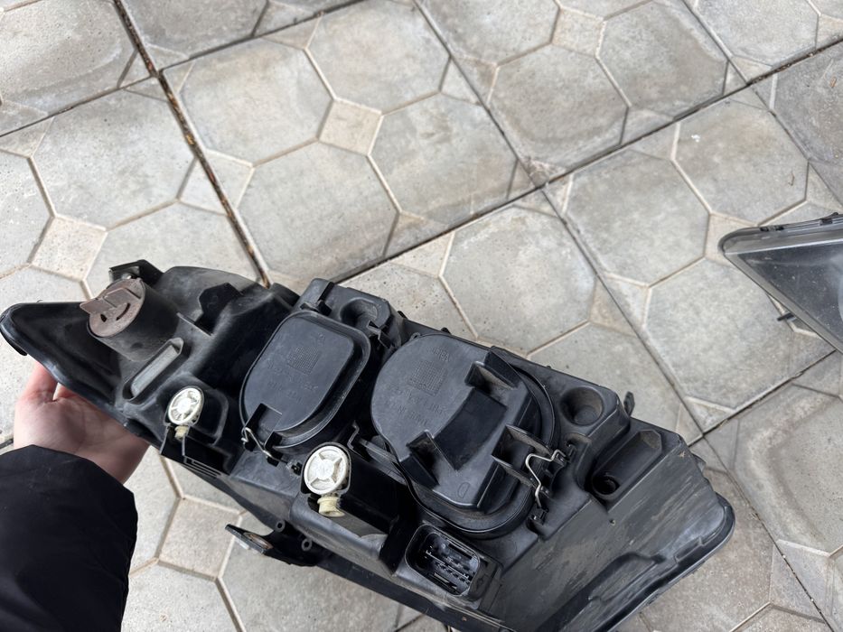 Фарове за BMW e90