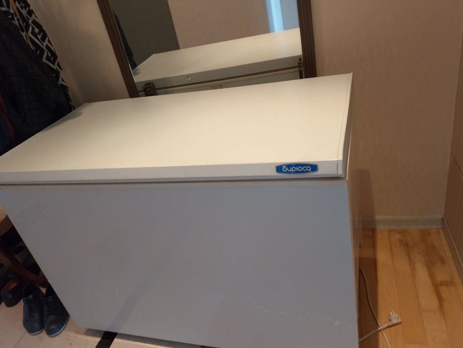 Продам морозильник