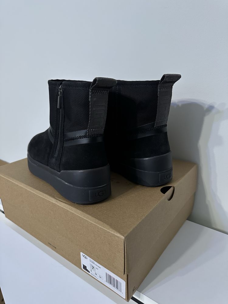 UGG dama 38 Classic Mini Tech