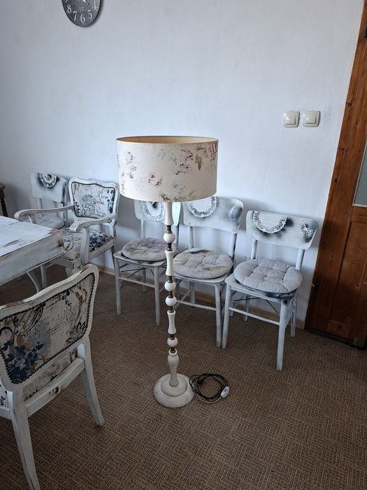 Лампион за под на стойка