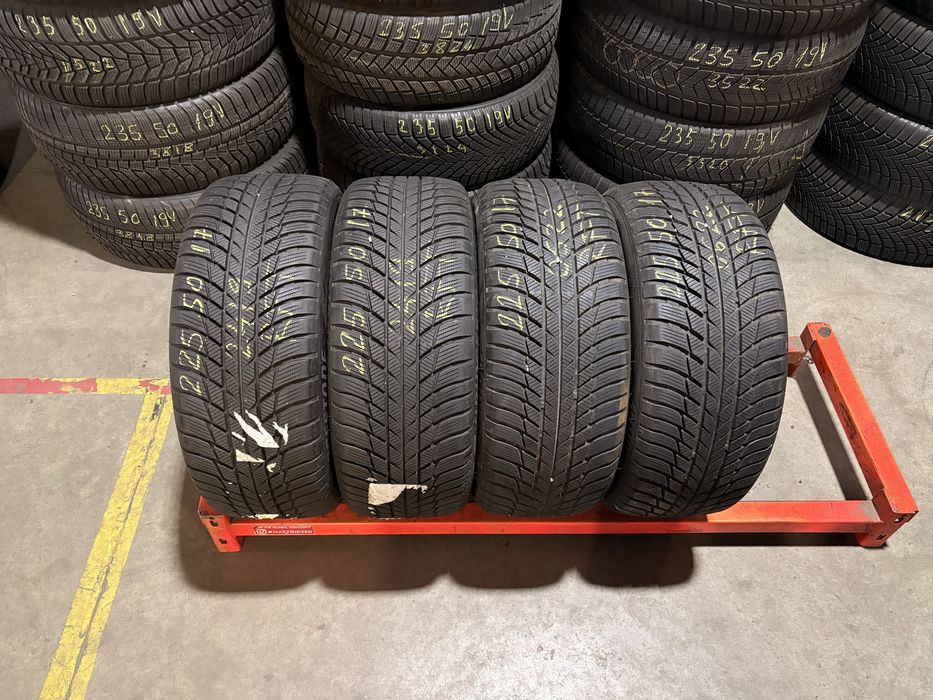 Anvelope iarna 225/50/17 Bridgestone Blizzak LM 001 RFT 225 50 17 R 17
