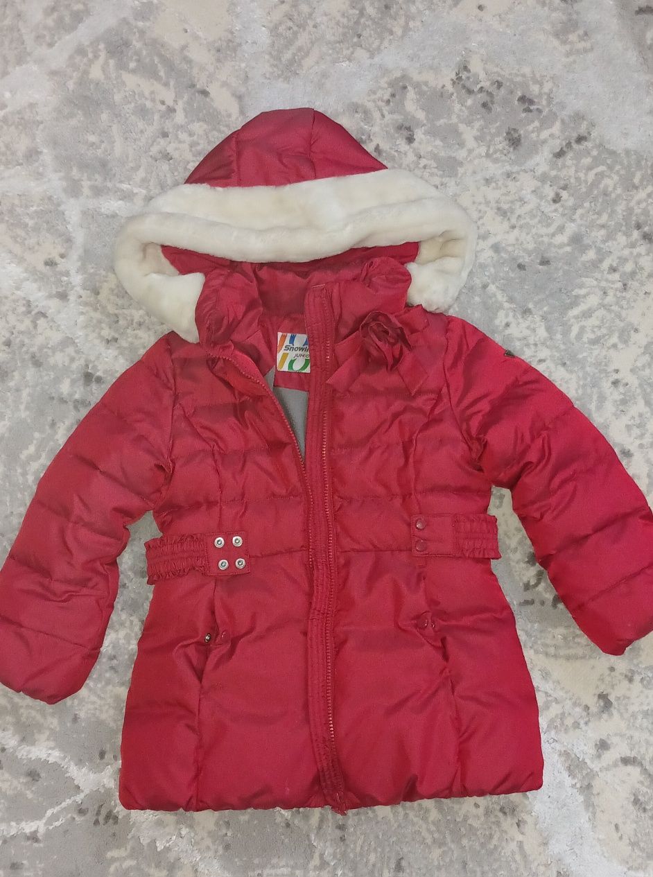 Куртка на девочку 6-8 лет