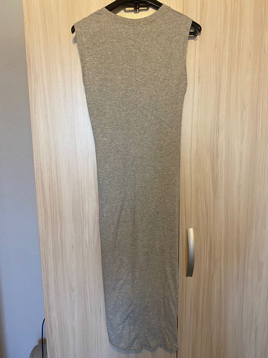 Продавам няколко рокли