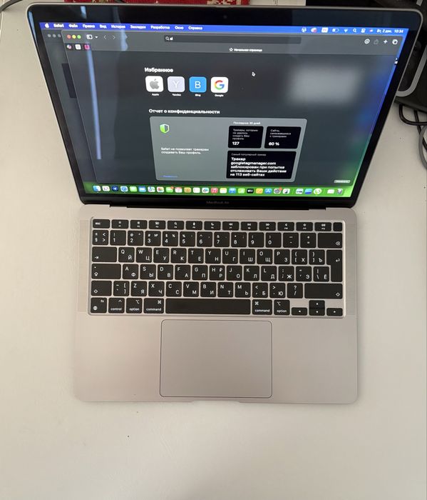 Продам macbook air m1