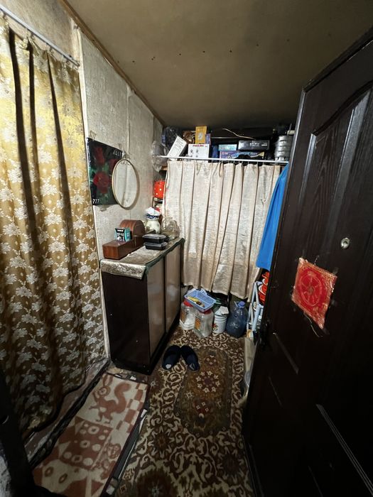 Продаётся 2х комнатный домик, ориентир Транспортный институт,корзинка.