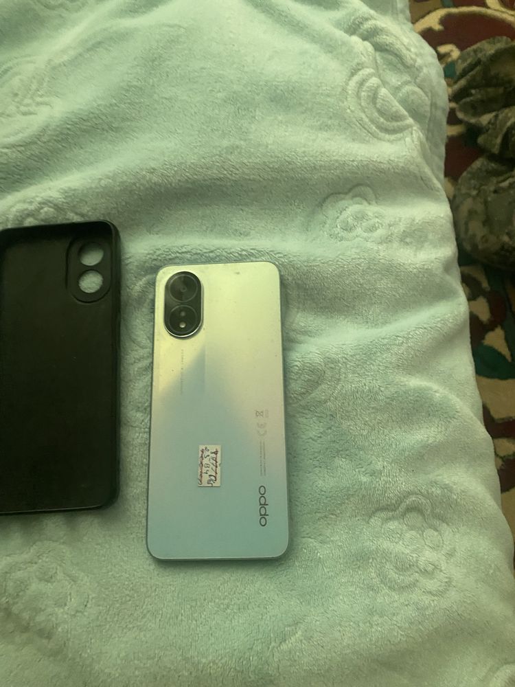 Продам Oppo a18 идеально 128гю