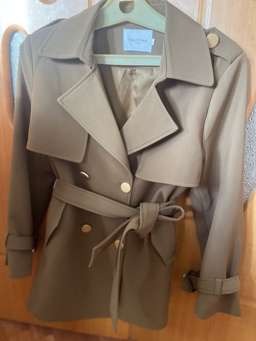 Новый укороченый тренчь размер L