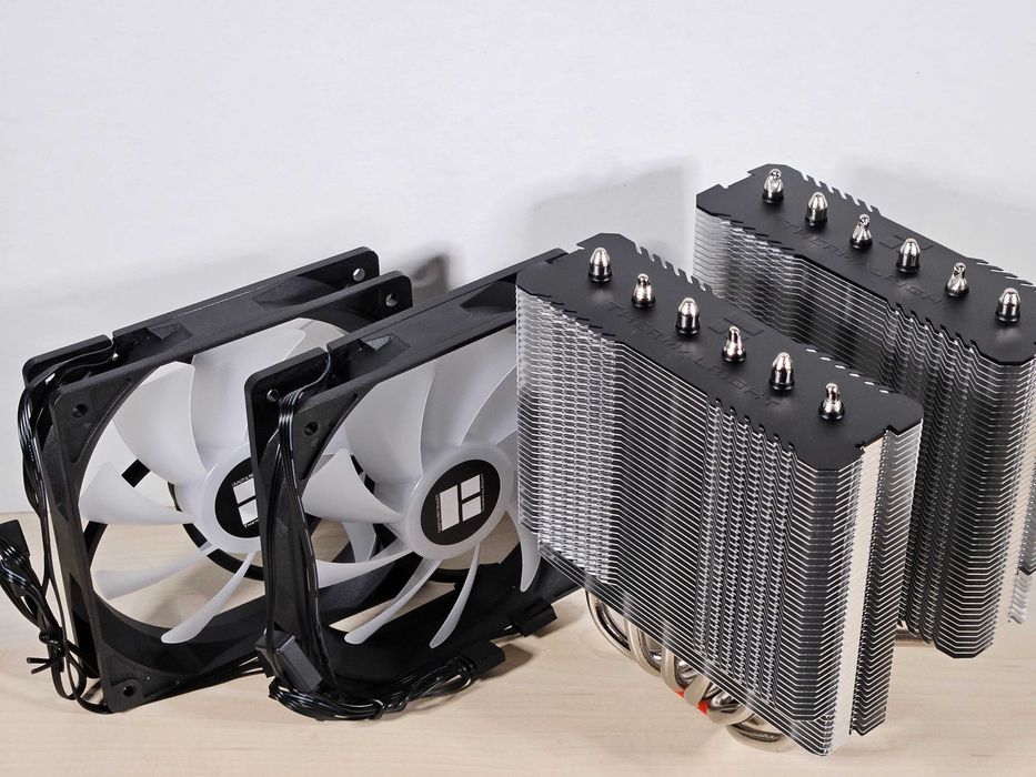 Охладител Thermalright Peerless Assassin 120 SE ARGB - черен и бял