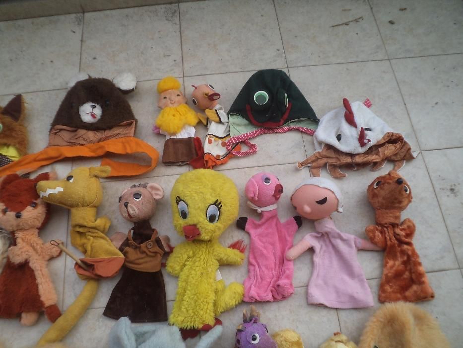 Кукли и шапки за куклен театър