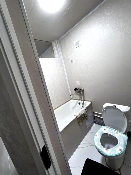 Чиланзар 24.  1 комнатная 2 х 6. ЕВРО РЕМОНТ. 42 м2