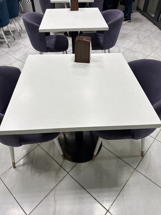 Продам столы для кафе и столовой
