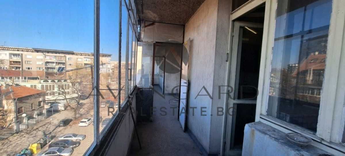 оф.22179 Тристаен с Гараж/Каменица 1