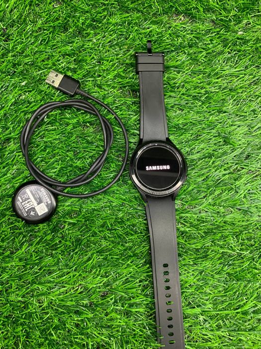 Смарт часы Samsung Galaxy Watch 4 classic / Ломбард Даем Деньги