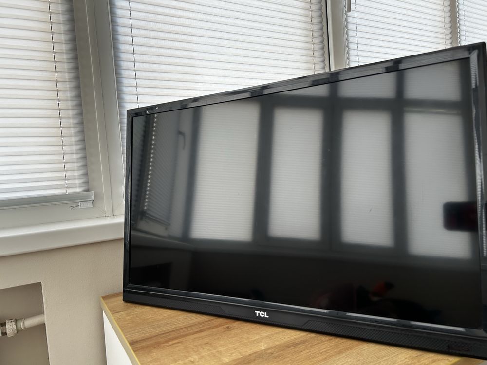 Продается Телевизор TCL