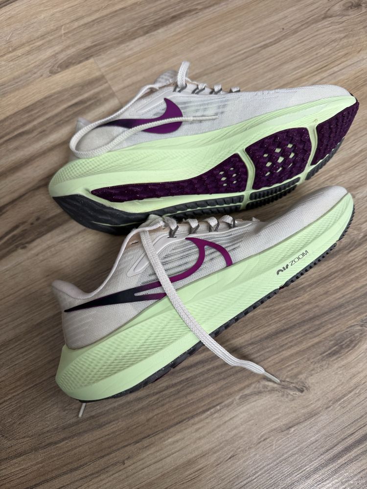 Оригинални маратонки Nike Air Zoom Pegasus 39! 36 н