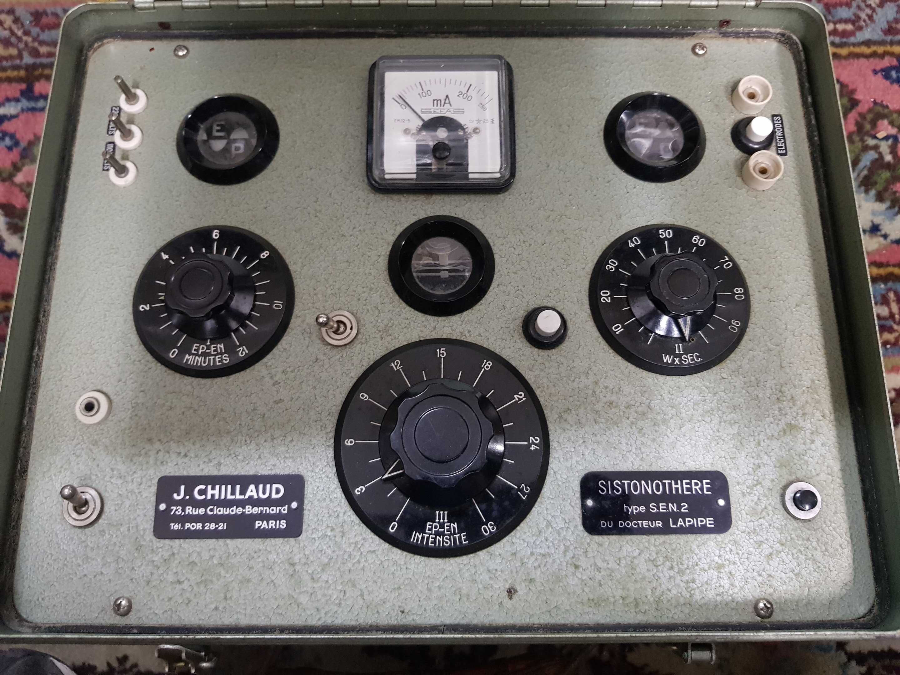 Sistonothère du Dr Lapipe Aparat Electric J. Chillaud, Paris, 1940